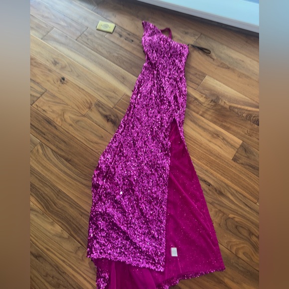 Sherri Hill ICONIC✨ size 0 great condition Fuchsia Sequin Dress - Picture 1 of 8